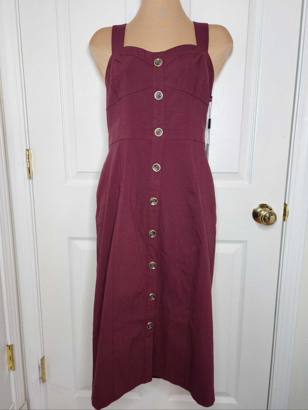 WHBM Sleeveless Front Button Sheath Dress Windsor Wine Size 12 NWT - Picture 3 of 14